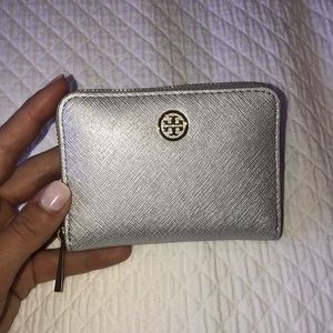 Tory Burch wallet